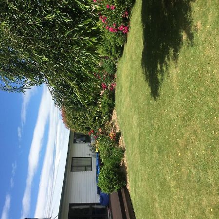 Terrific House On Totara Drive Twizel Exterior foto